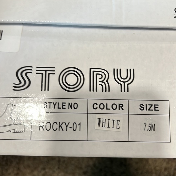 NIB size 7.5  boots - Picture 9 of 9